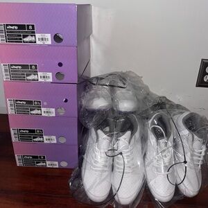 NEW Women’s Ringor Rip-It softball metal cleats Retail $99.99